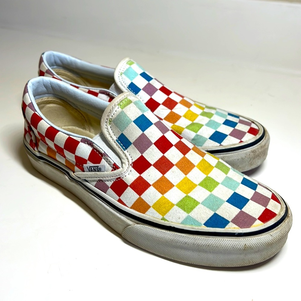 Vans slip on rainbow checkered Men’s 6.5 | Women’s 8